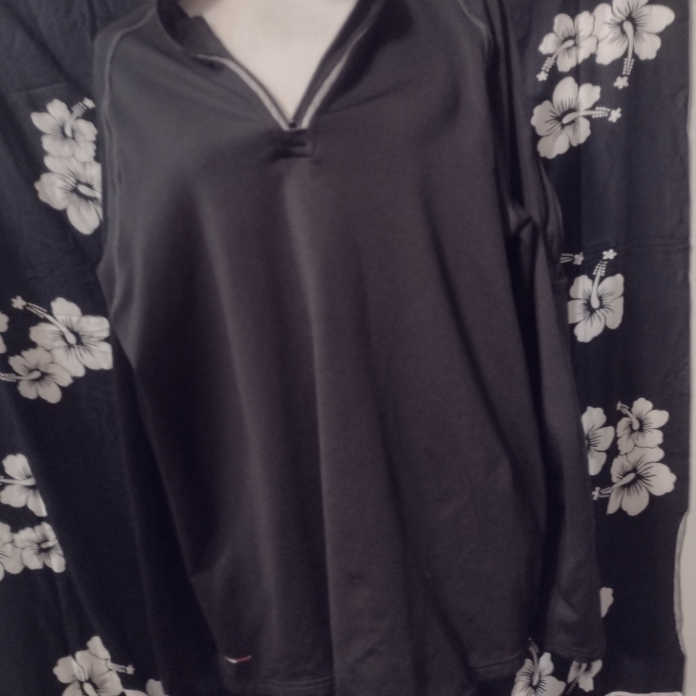 Layer 8 pullover size large men's used but in good condition no rip stains